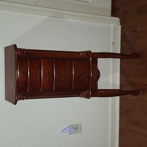 A Freestanding Jewelry Box